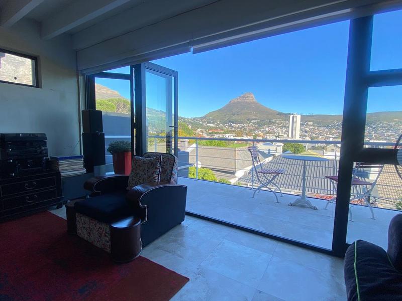 To Let 2 Bedroom Property for Rent in Vredehoek Western Cape